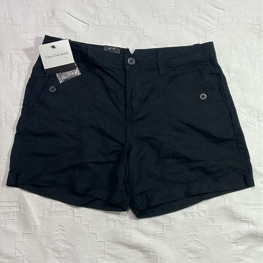 NWT’s Calvin Klein Linen Blend Black Trouser Shorts Button Pockets Size 4